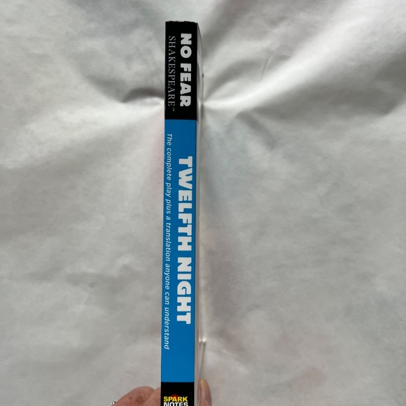 BARGAIN: 4 books by Miller, Chen, Ross and a Spark Notes - Picture 4 of 14